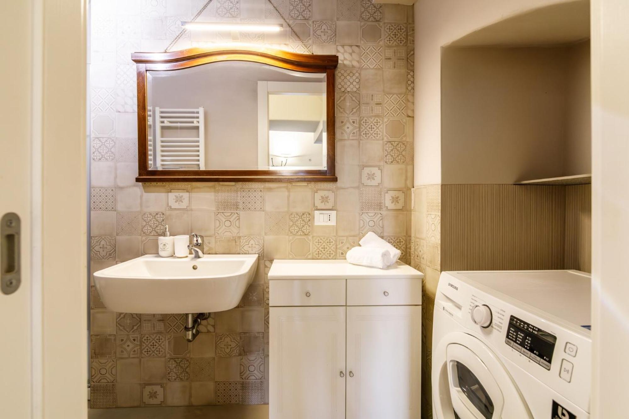 Porta Romana Elegant Apartments With Private Parking! Siena Exteriér fotografie